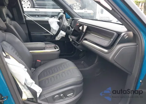 2024 Rivian R1T Adventure Dual Motor Max Pack/Adventure Dual Motor Perf Max Pack from USA, damaged, VIN 7FCTGCAA3RN030878